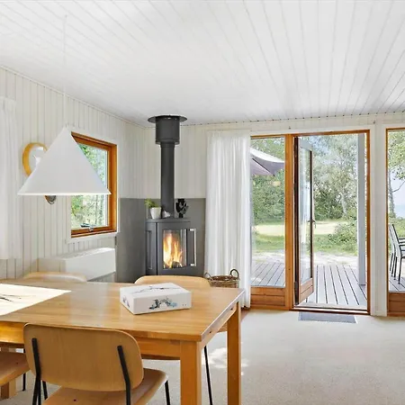 4705-aakirkeby-sondre-landevej-60 * Akirkeby