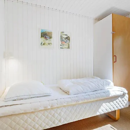 펜션 4705-aakirkeby-sondre-landevej-60 Åkirkeby
